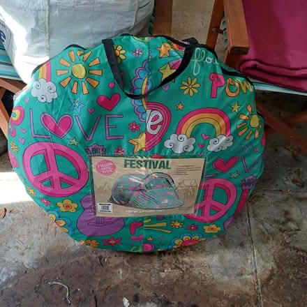 Photo of free Childrens pop up tent (Gomersal BD19) #1