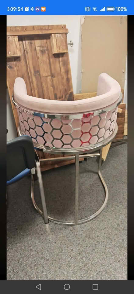 Photo of free 2 pink velvet bar stools (Hanover BN2) #1