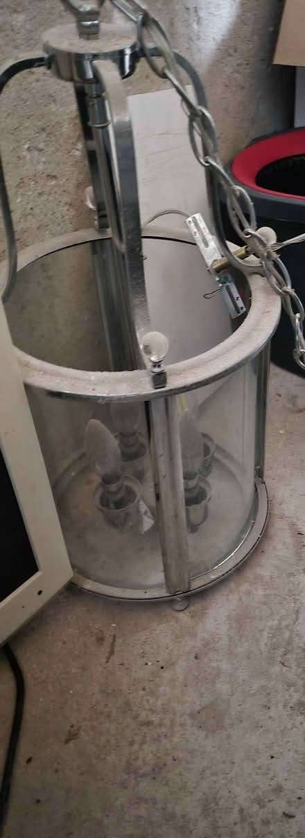 Photo of free Light fixtures (Mississauga Hurontario/Burnham) #1