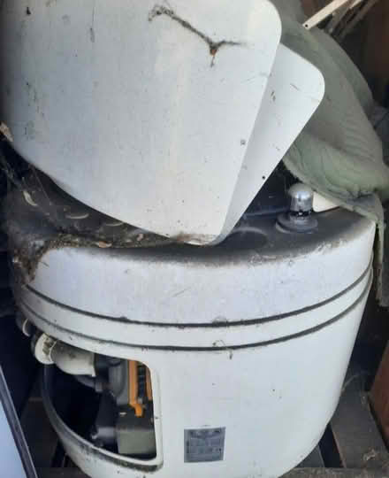 Photo of free hydrotherapy tub with table insert (Paso Robles) #2