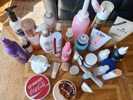 Photo of free Assorted toiletries (Lower Morden SM4) #2