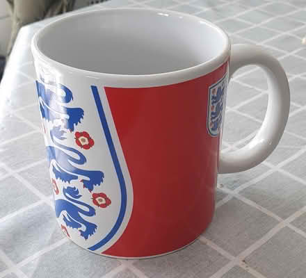 Photo of free XL England Drinking Mug (Croydon, Shirley) #2