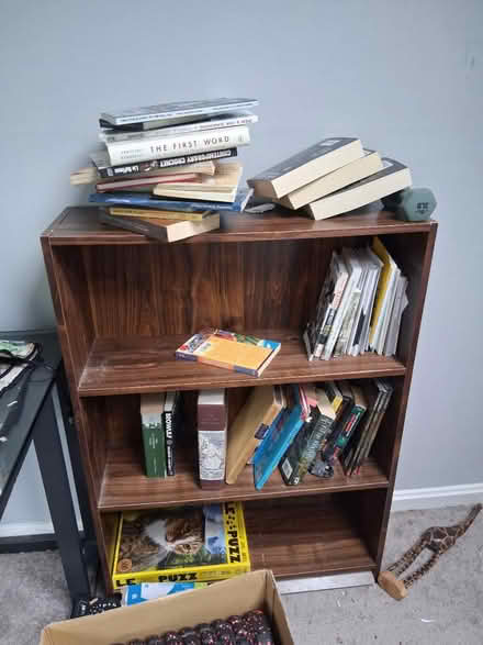 Photo of free Bookshelf (Mount rainier) #1
