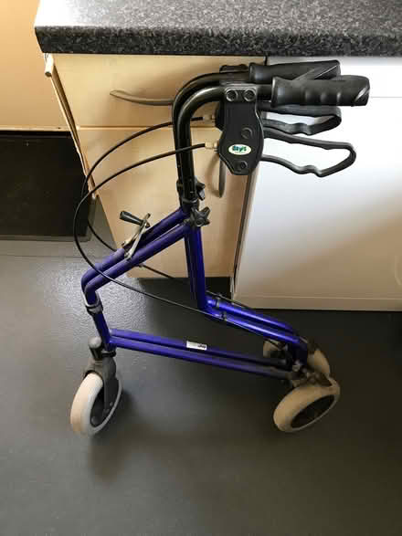 Photo of free 3 wheel foldable walker (CB1) #2