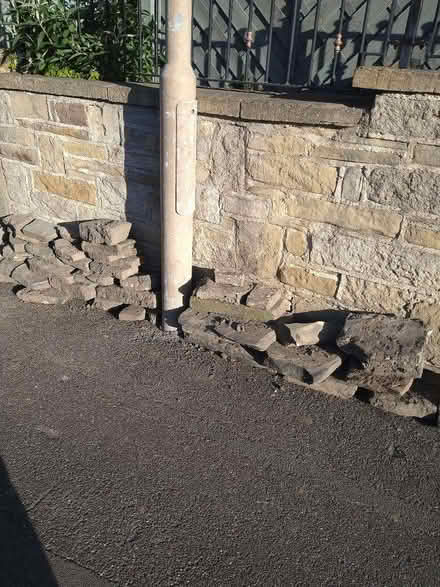 Photo of free Yorkshire stone walling (Sheepridge HD2) #1