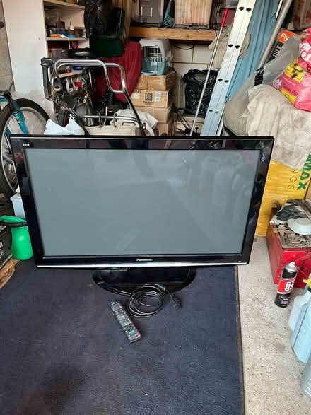 Photo of free Panasonic 40 “ LCD TV, Not A Smart TV (TN24) #1