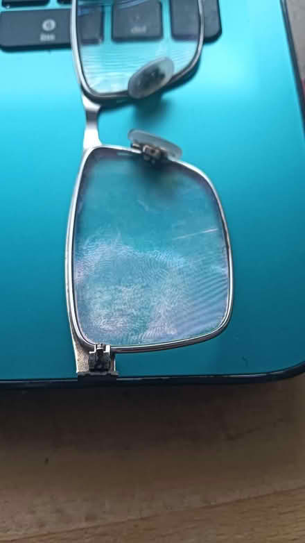 Photo of glass frame (North End PO2) #1