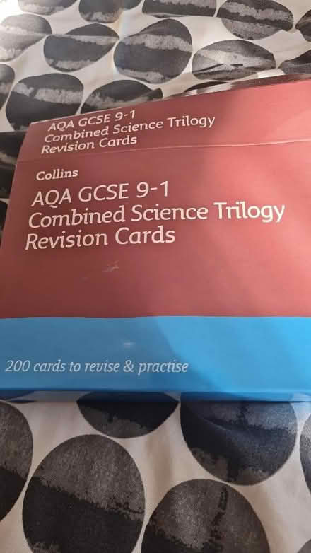 Photo of free GCSE AQA combined science revision cards (Streatham Park SW16) #1
