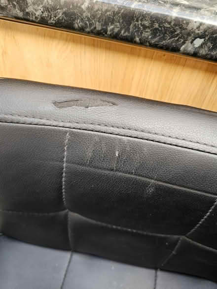 Photo of free 2 Gas lift bar seats (Gosport PO12) #3