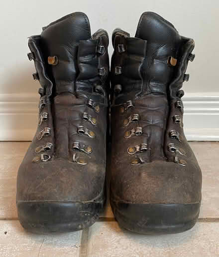 Photo of free SCARPA leather hiking boot (W9) (Hunt Club) #3