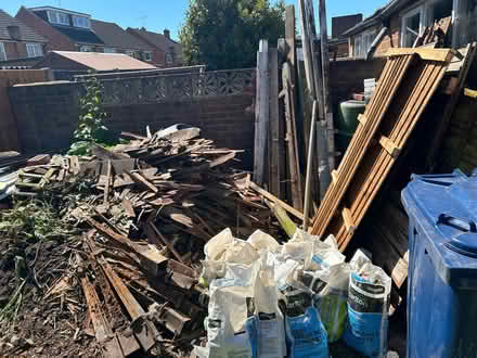 Photo of free Fence panel (Northolt UB5) #1