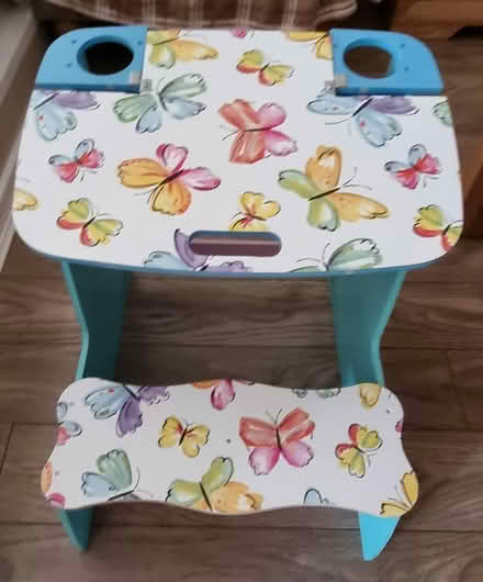 Photo of free Kids chalk table (Larwood S81) #3