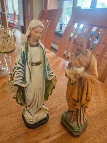 Photo of free Goblets with gold paint - plus (Norton) #4