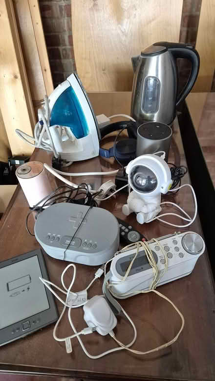 Photo of free Assorted electrical items (Winchester) #1