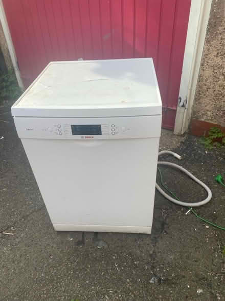 Photo of free Bosch Dishwasher need new wastepipe (CW2) #1