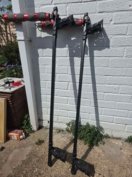 Photo of free Roof bars for car (Queens Park MK40) #1