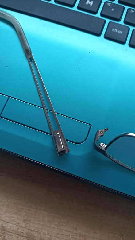 Photo of glass frame (North End PO2) #3