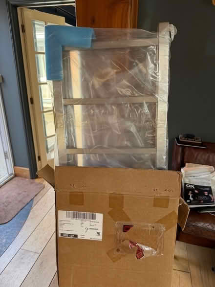 Photo of free Bathroom radiator Satin grey 90 x 35 cm (Cumnor OX2) #4