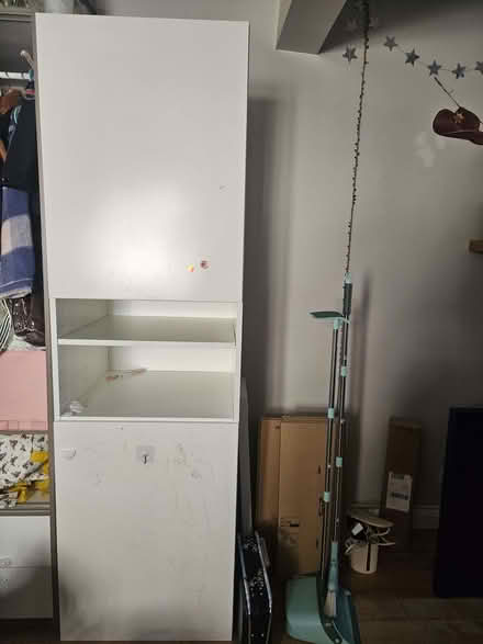 Photo of free White cabinet (Molesey KT8) #1
