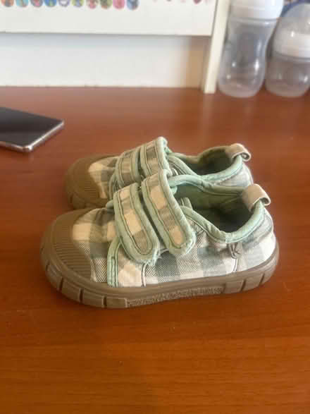 Photo of free toddler size 6 shoes (Stonehouse GL10) #2