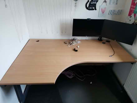 Photo of free Large Corner Office Desk -Wood, Metal Legs (Mansfield NG19) #1