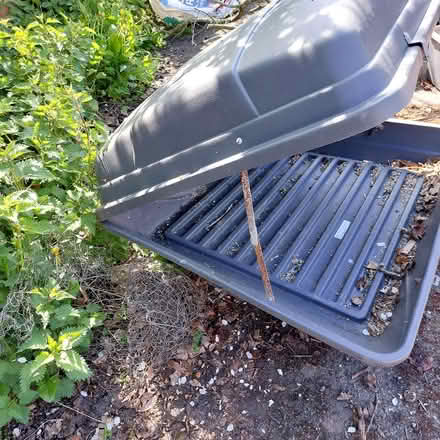 Photo of free Old top box (Pembridge HR6) #3