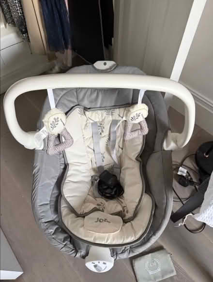 Photo of free Baby bouncer chair (Kensington Gardens W2) #1