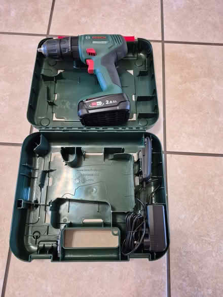 Photo of free 2 Bosch 18v batteries and charger (Bracebridge Heath LN4) #1