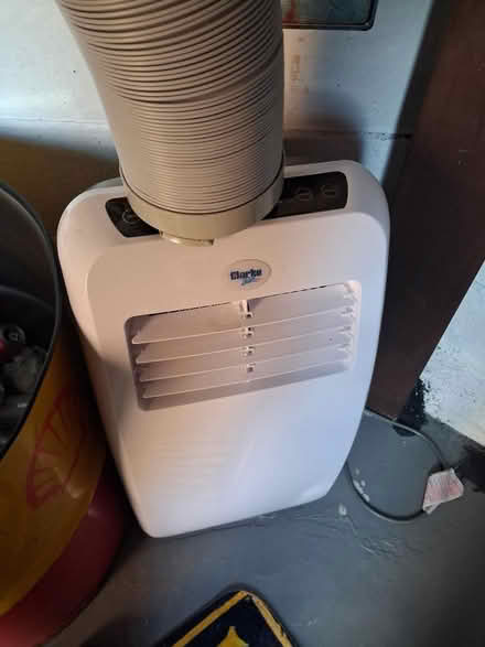 Photo of free Clarke fan ac (New addington CR0) #1