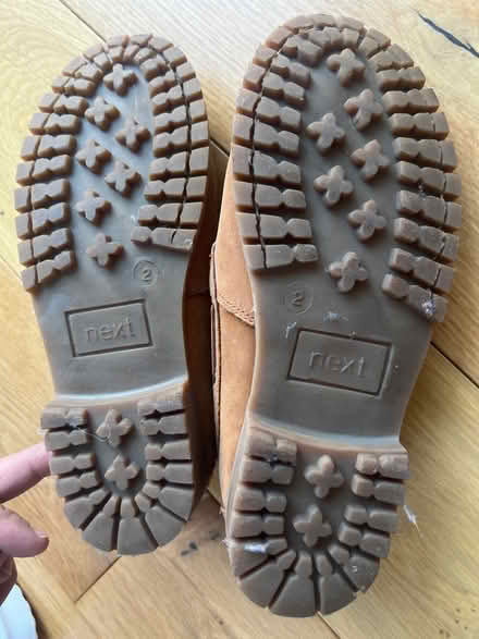 Photo of free Kids shoes UK 2 (West acton - W3) #2