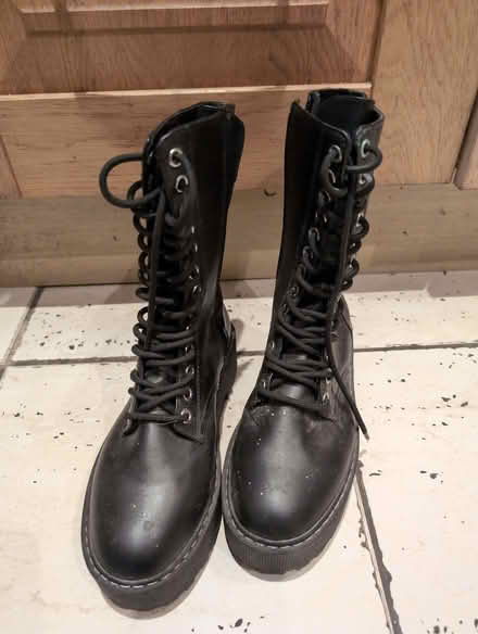 Photo of free Black platform boots size 37 (4-4.5) (Darby Green GU17) #1