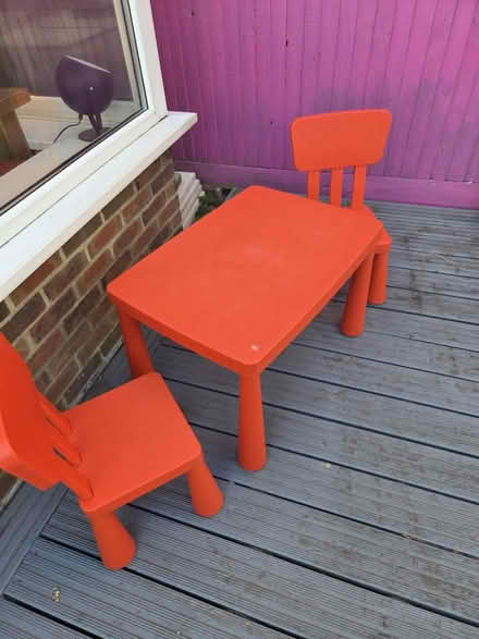 Photo of free Childrens table and 2 chairs (CT10) #1