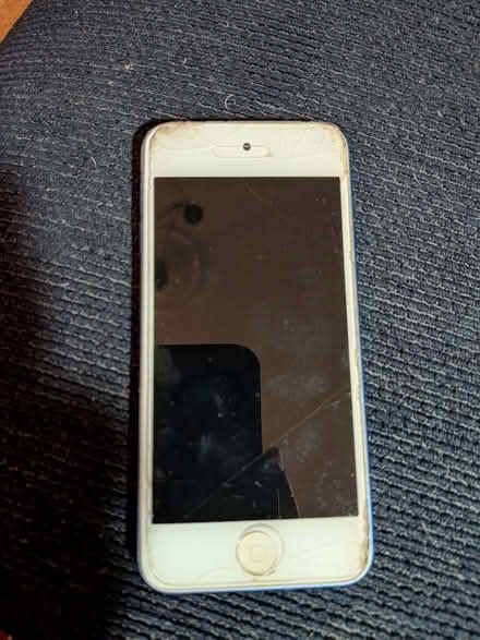 Photo of free Ipod (Shirehampton, BS11) #3