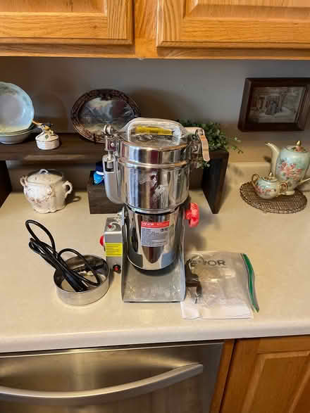 Photo of free Vevor Grain Grinder - Flour Mill (CR42/Flagstaff. Apple Valley) #2