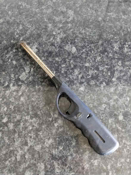 Photo of free Fire lighter (BA1) #1