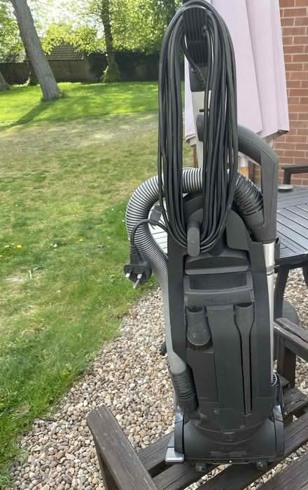 Photo of free Vacuum cleaner (Whaley Thorns NG20) #2