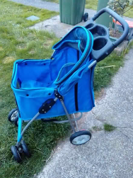 Photo of free Dog buggy (Portchester PO16) #1