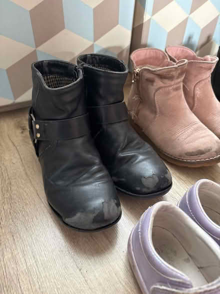 Photo of free Girls size 10 UK shoes (EU28) (Garston L19) #2