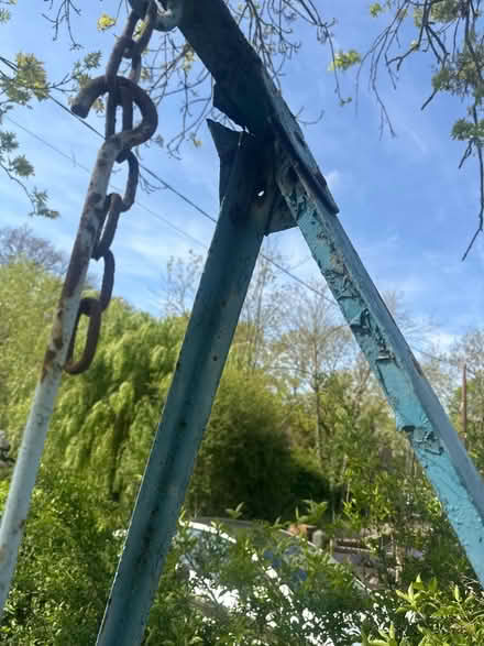 Photo of free Metal swing frame (North Benfleet SS13) #2