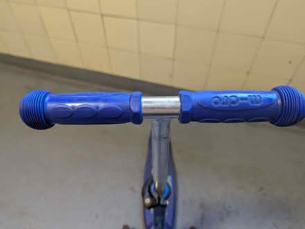 Photo of free Micro Mini Deluxe Scooter in Blue (West Kensington W14) #4