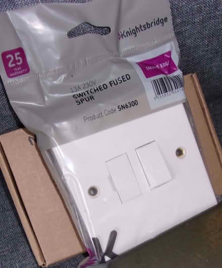 Photo of free Switched Fused Spurs (6) (Hanwood SY5) #1