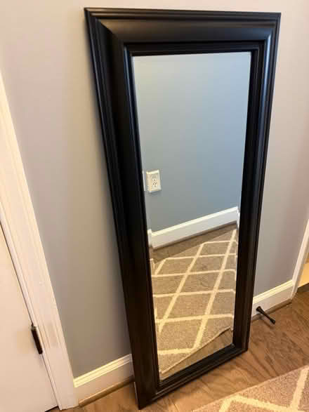 Photo of free Mirror #2 (Arlington) #2