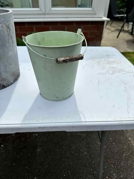 Photo of free Green metal plant pot. (Blaby LE8) #2