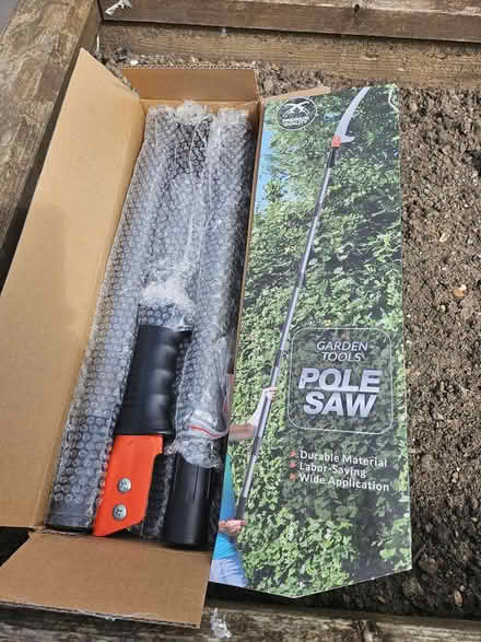 Photo of free Walensee pole saw (Burgess Hill Worlds End RH15) #1