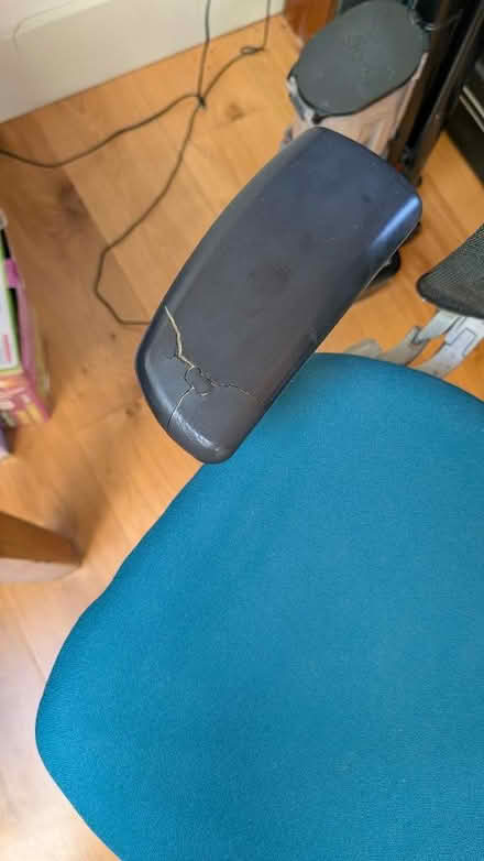 Photo of free Desk Chair (University Area RG1) #2