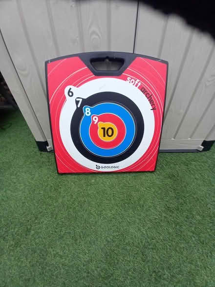 Photo of free Childs archery set (Sheffield S5 Ecclesfield) #2