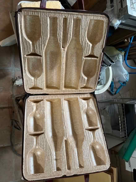 Photo of free Wine Bottle Carrier (North Willow Glen , San Jose) #1