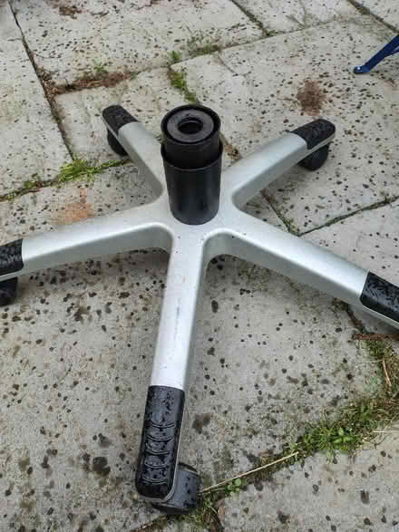Photo of free Office chair base/wheels (Benton NE7) #1