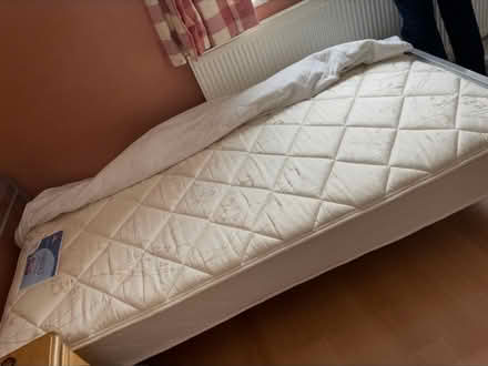 Photo of free Jay-be Bed (Fy8 4pf) #3