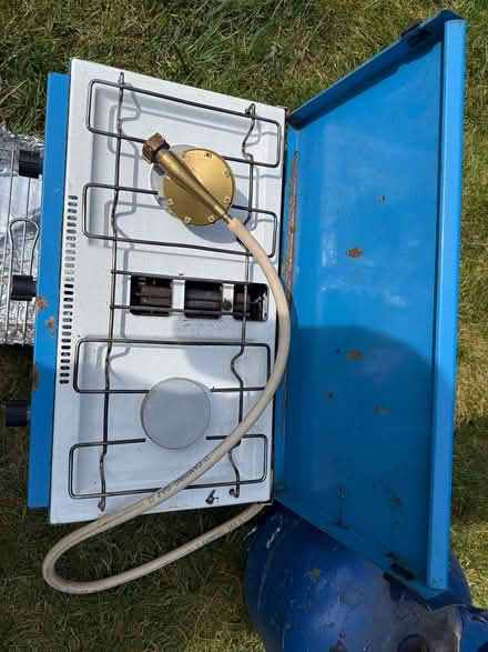 Photo of free Camping stove 2 burners and grill (East Sheen) #1